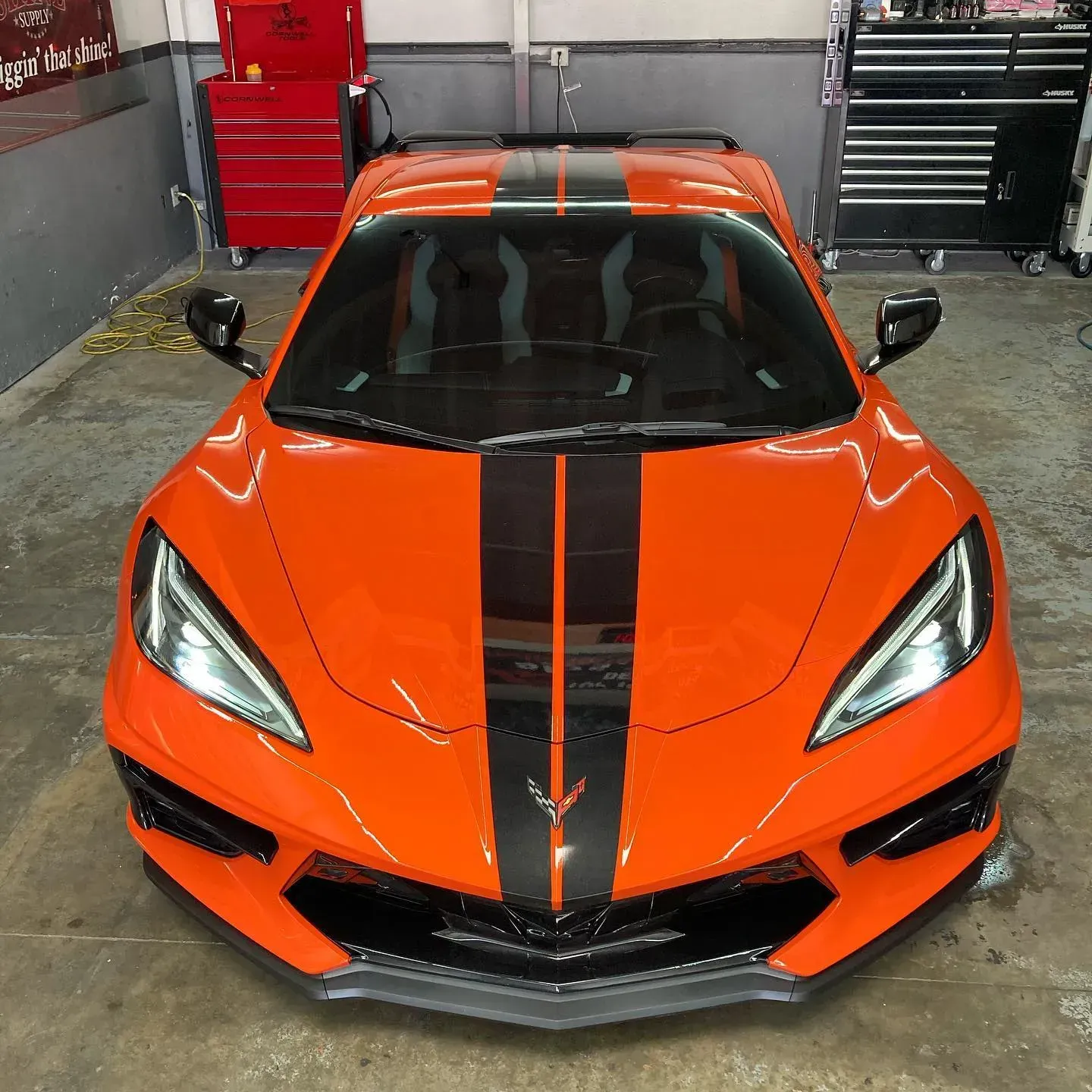 Corvette C8 — Orange